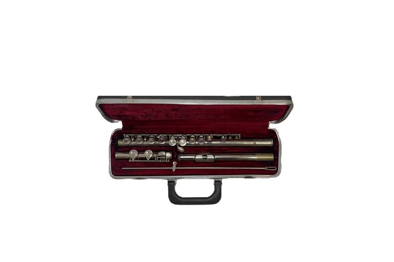 Bundy Student C Flute